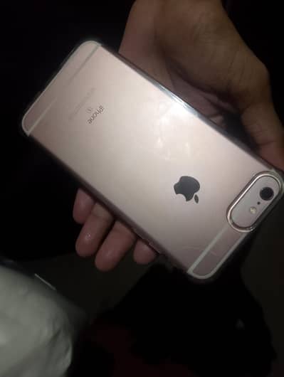 I phone 7s ram 32 battery time good condition 10)9 location