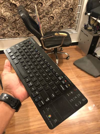 Samsung VG-KBD2000 smart TV wireless Keyboard with touchpad