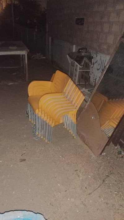 outdoor sitting chair