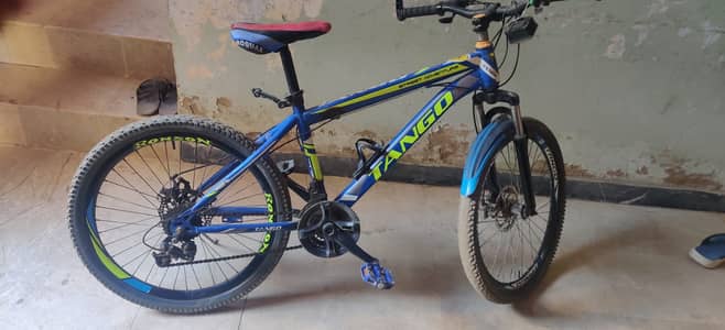 Bicycle with Gears in Good condition