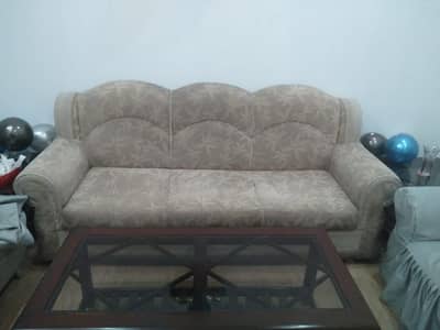 5 seater sofa set =30000/- 03007957658