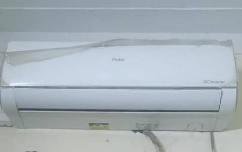 Brand new  condition Hair invrtar 1 ton Ac  het and cool