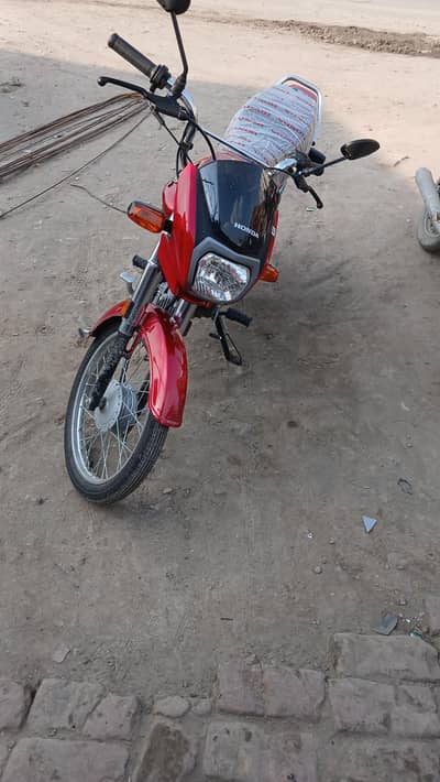 FOR SALE: Honda CD 70 Dream 2026 Model (Brand New Condition)