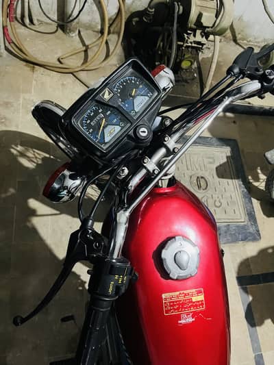 Unique 125 just like new