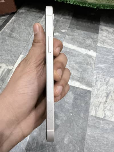 Iphone 12 dual pta approved LLA model with box 90%