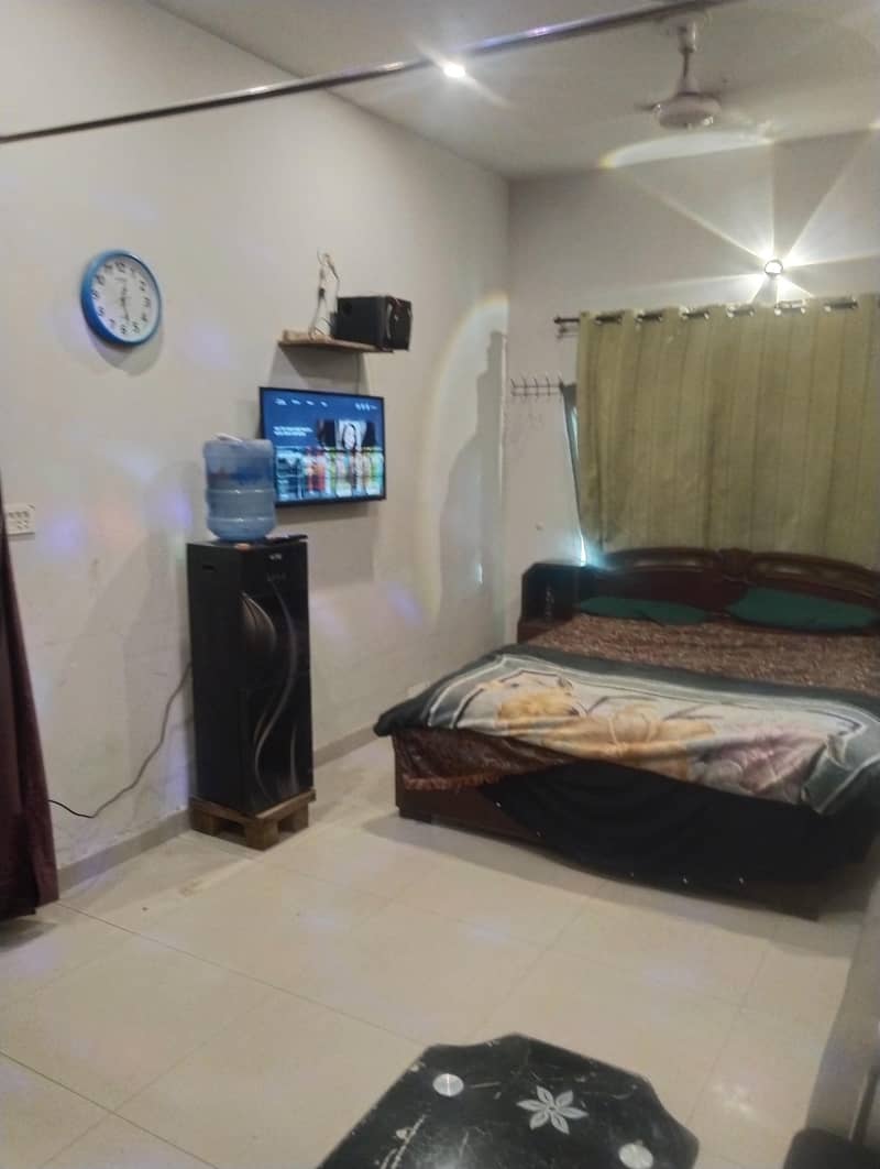shot stay room available 3