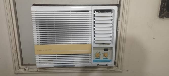 0.75 ton window AC original genuine condition