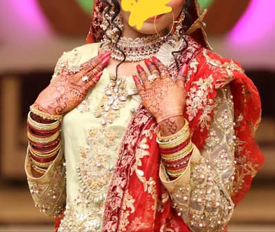 Bridal dress ready to wear with jewllery and clutch bag