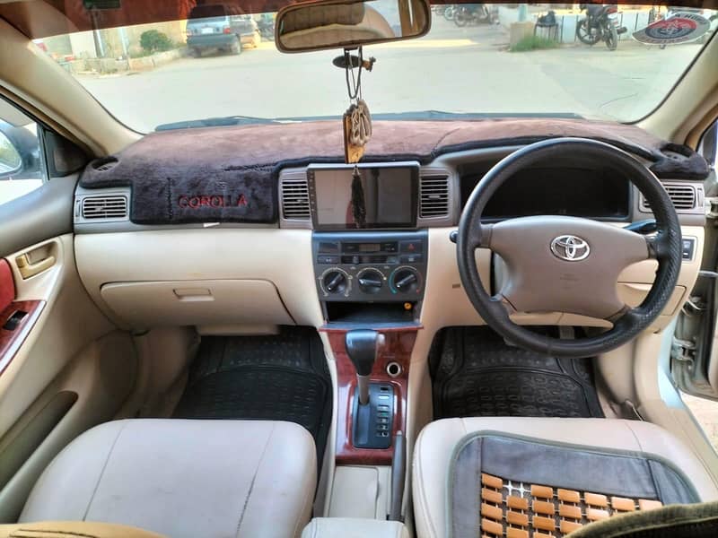 Saloon 2002 Auto 3