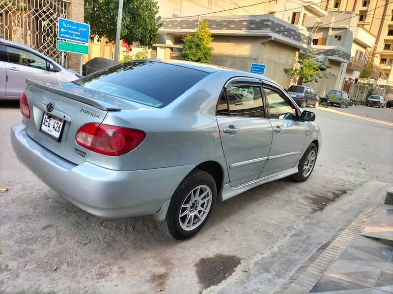 Saloon 2002 Auto 8