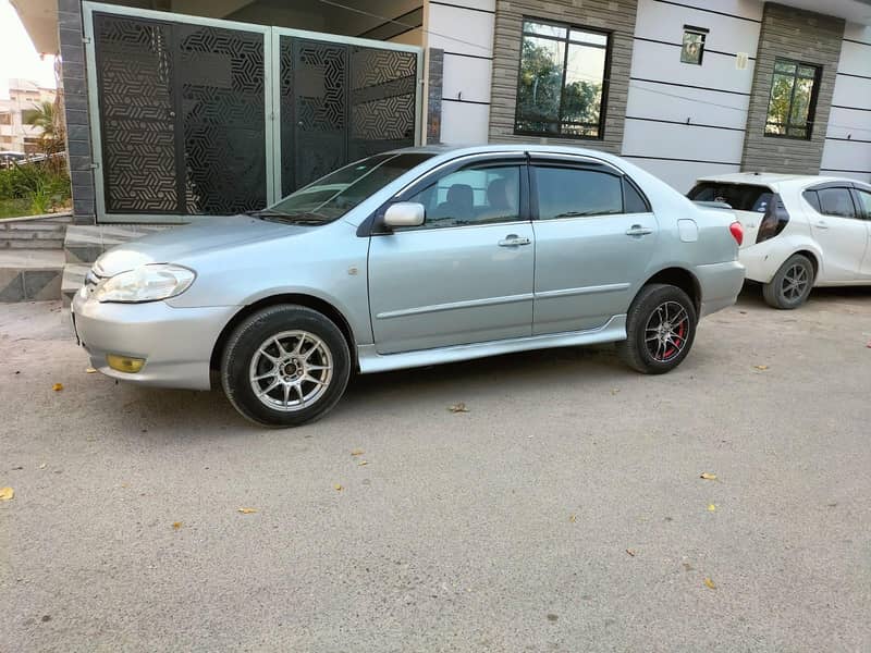 Saloon 2002 Auto 14