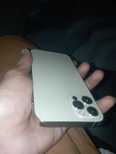 Front speacker se awaz slow ati hai baqi sab ok hai battery 75