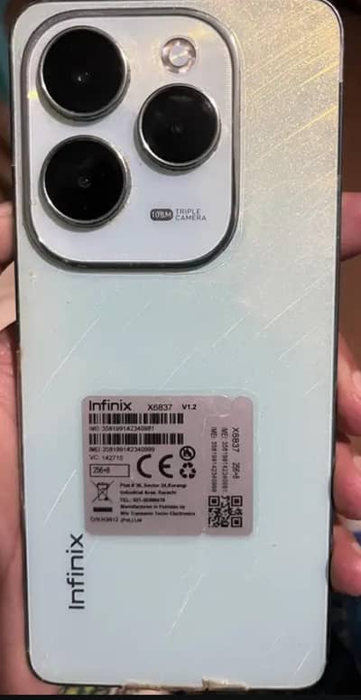 Infinix hot 40 pro gold complete box 10/10