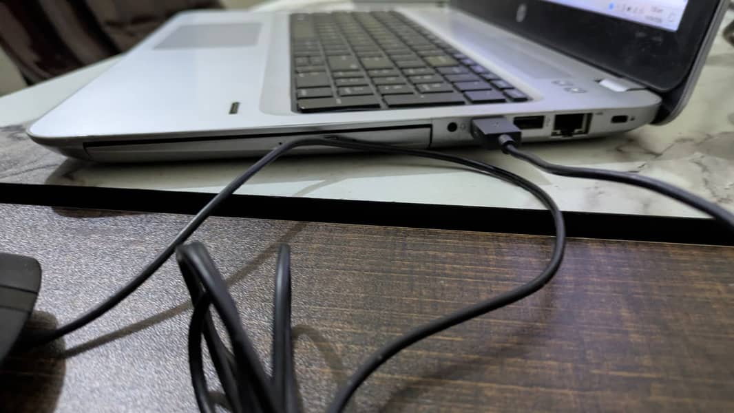LAPTOP 3