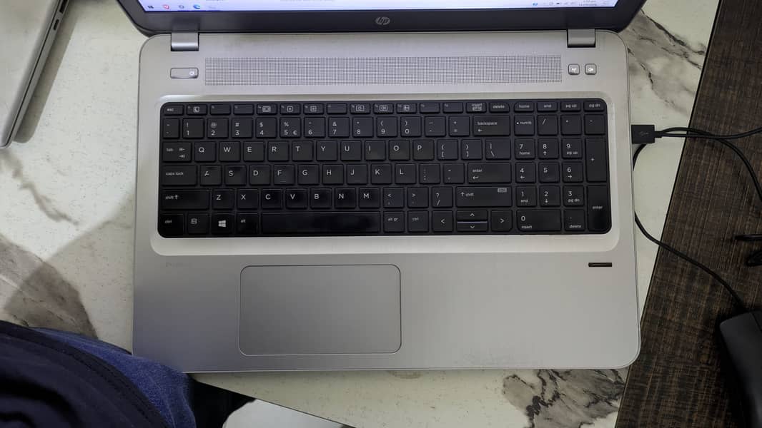 LAPTOP 5
