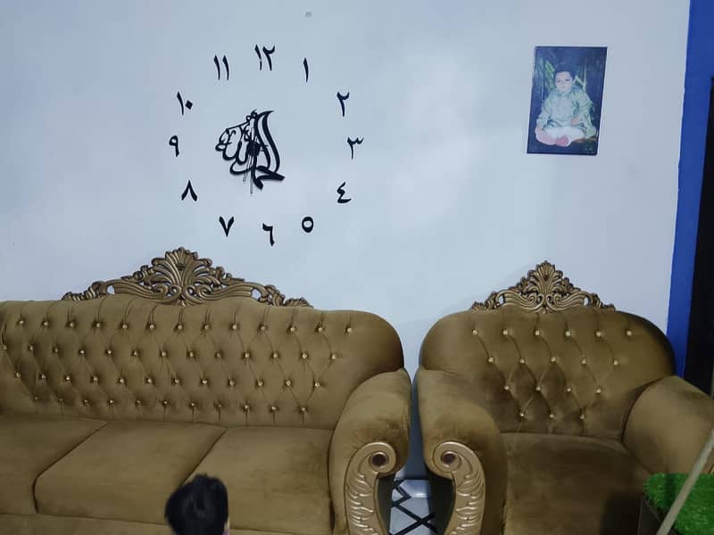 Complete Sofa set & Table 1