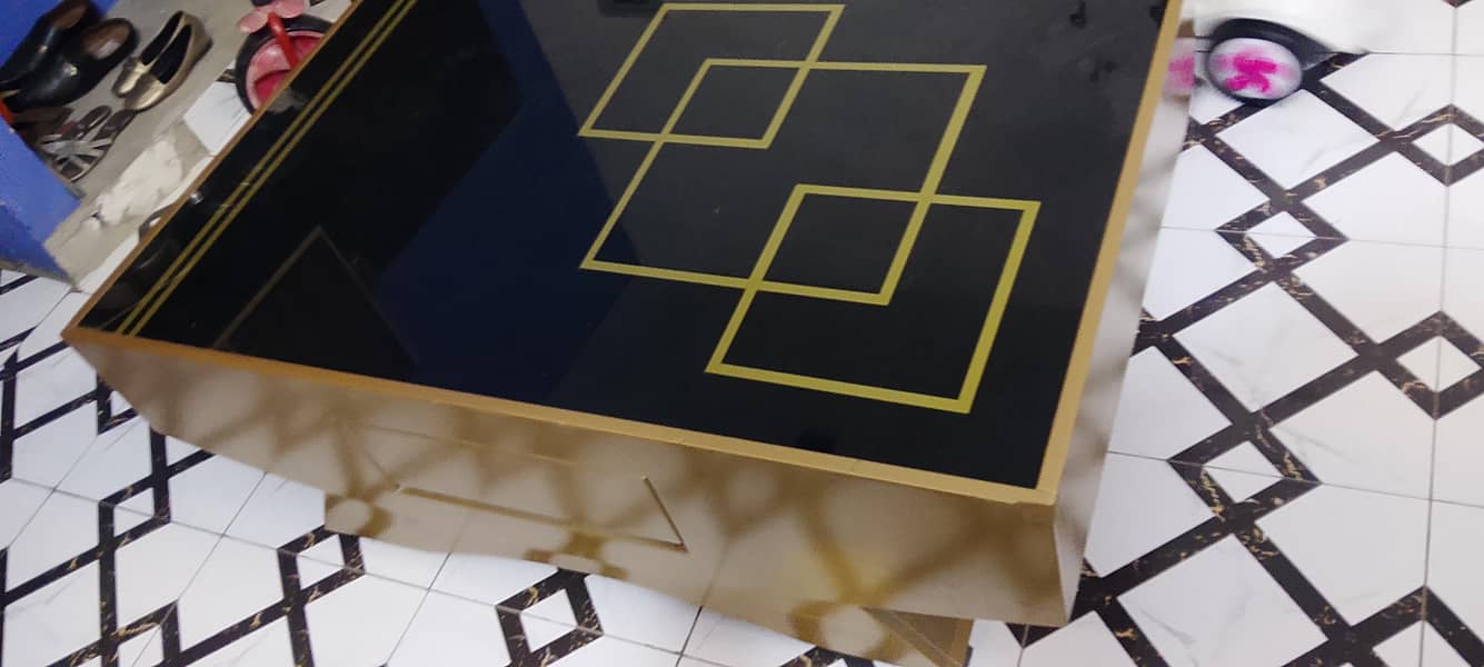 Complete Sofa set & Table 3