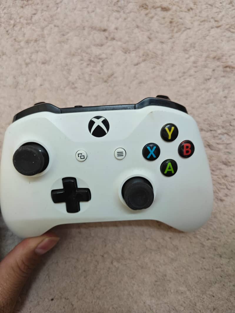 XBox One S Controller - Original 1