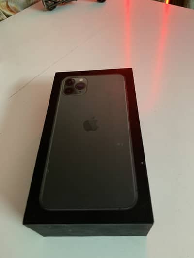 Iphone 11pro max 256gb pta approved