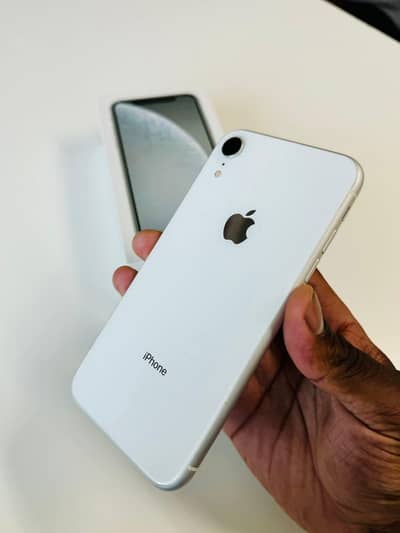 iPhone XR 256 GB full box WhatsApp number O349OO36896