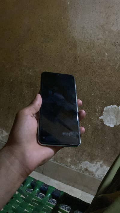 finger issue and all ok 10/10 condition sky blue colour y21