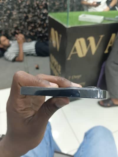 Iphone 12promax 256GB (colour ; black)