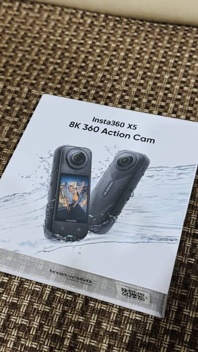 Insta360 X5