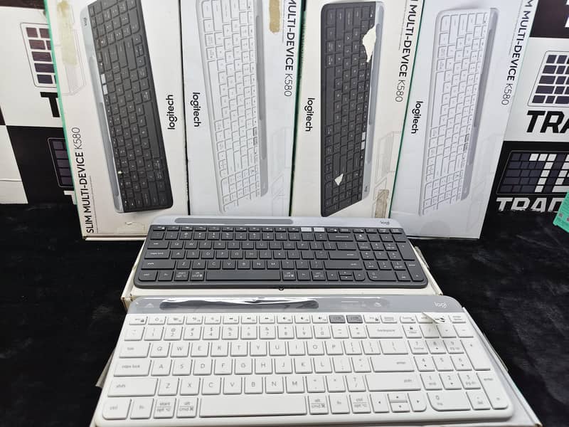 Logitech k580 slim multi device keyboard wireless Bluetooth 4