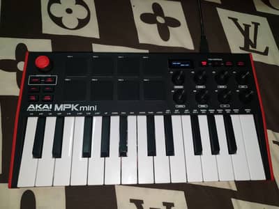 AKAI MPK MINI III