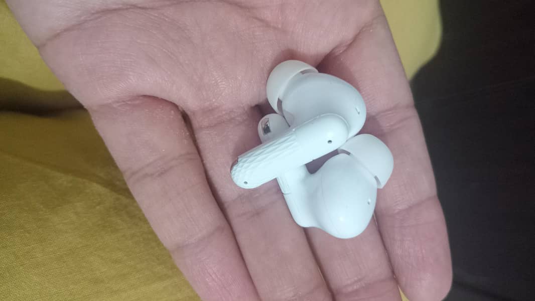 zero original earbuds bettery timing 3,4 days 2