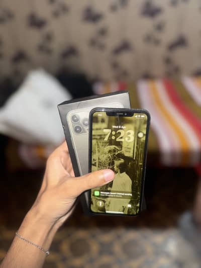 Iphone 11 pro max Factory unlock