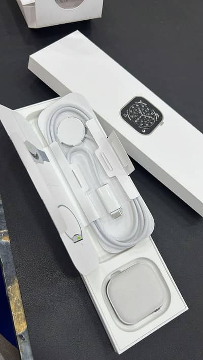 Apple watch series 11 Titanium with Link bracelet GPS + Cellular