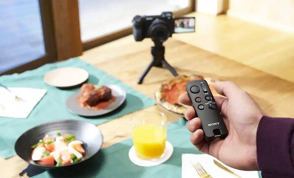 Sony Multi-function shooting grip 9