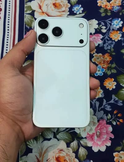 iPhone xr into 17 pro non active