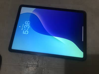 iPad Air 5 used  10 by 10