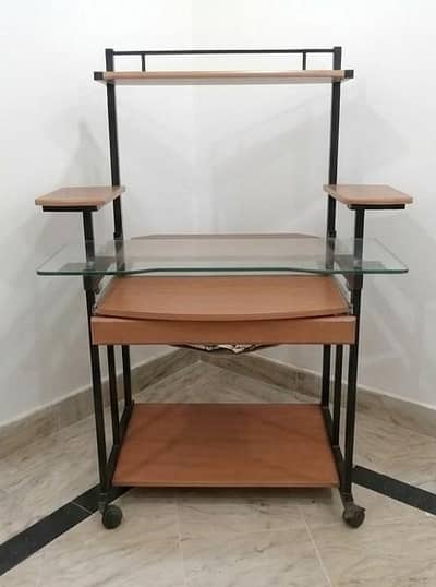 Multipurpose Compact Computer/Workstation Table – Excellent Condition