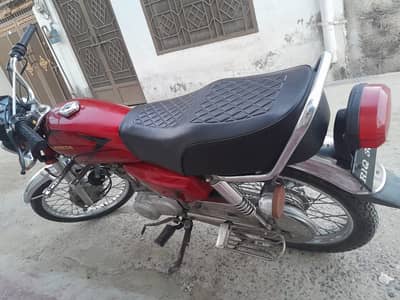honda 125 bilkul new condition men
