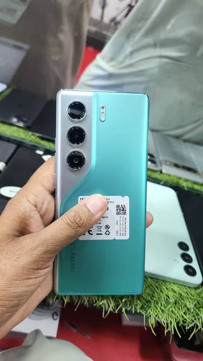 Tecno CAMON 40 Pro