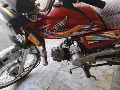 Honda CD 70 lush and genwain condition 2019/2020 model. . . . .