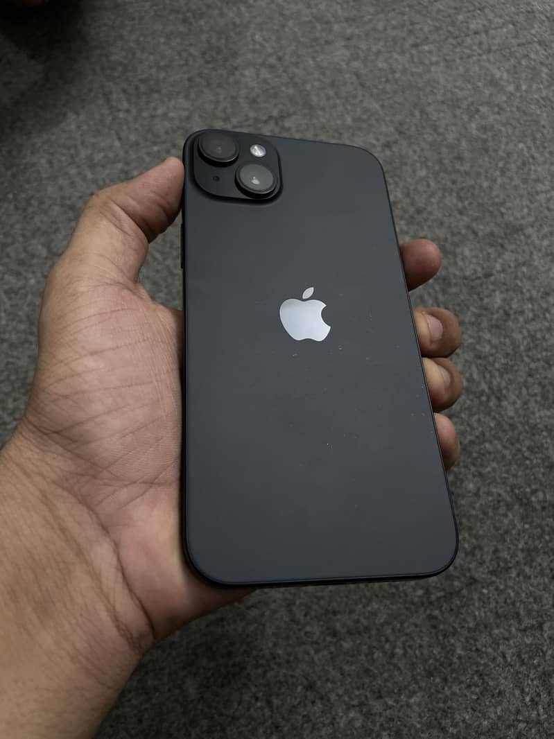iphone 15 plus 4
