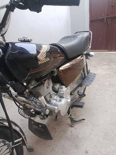 HONDA CG 125 Golden Edition Model 2024 Self Start Condition 10/10.