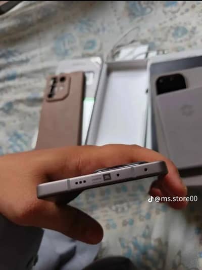 Hamen is vajah Humne mobile kharida hai