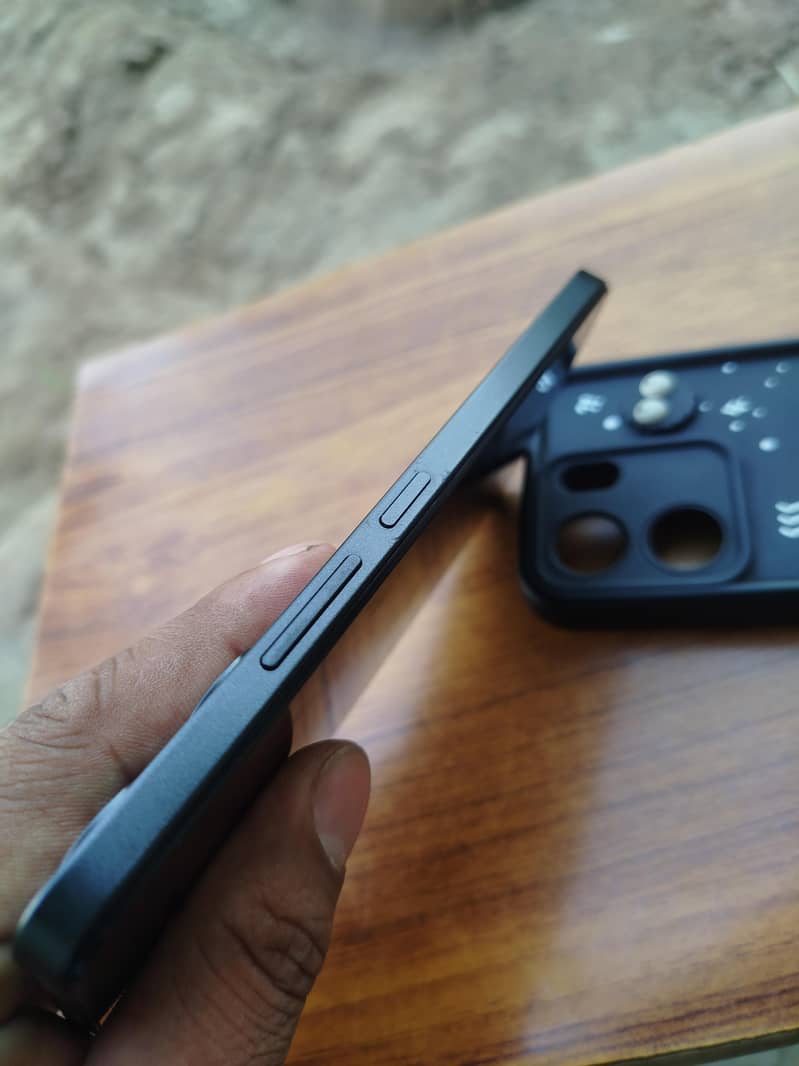 Redmi 13c 4+4/128 3