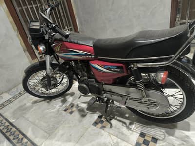 Honda CG 125 2014 Model - Excellent Condition