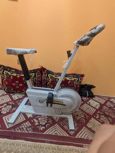 Excercise cycle like new for weight loss