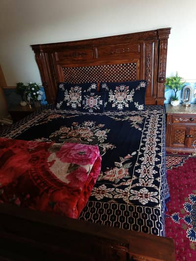 chanioty bed  2 said table only