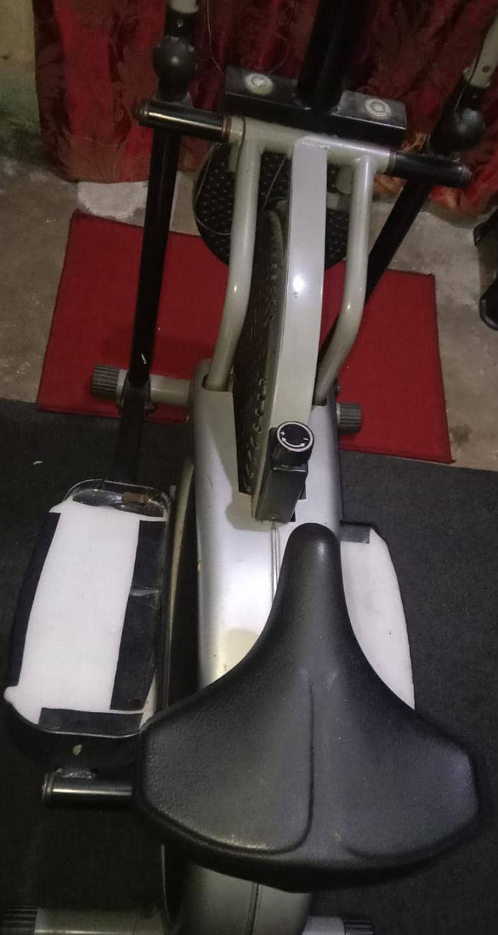 Exercise machine 3in 1 4