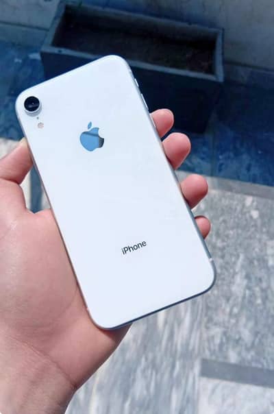 Apple iPhone XR