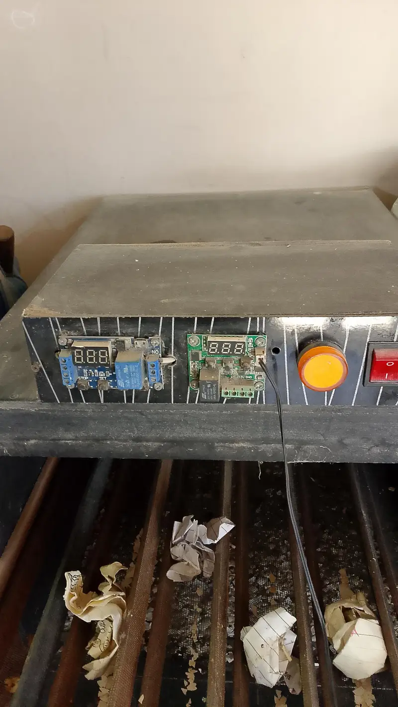 incubator — photo 3