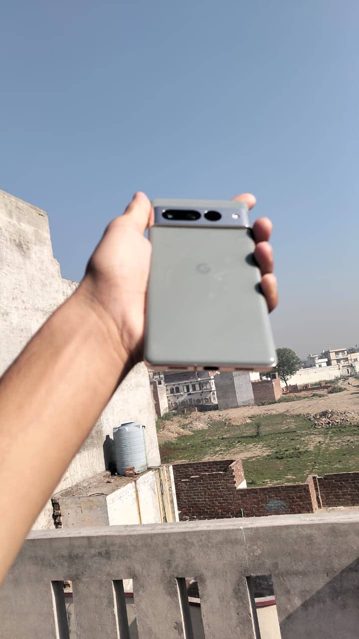 Google Pixel 7 Pro 10